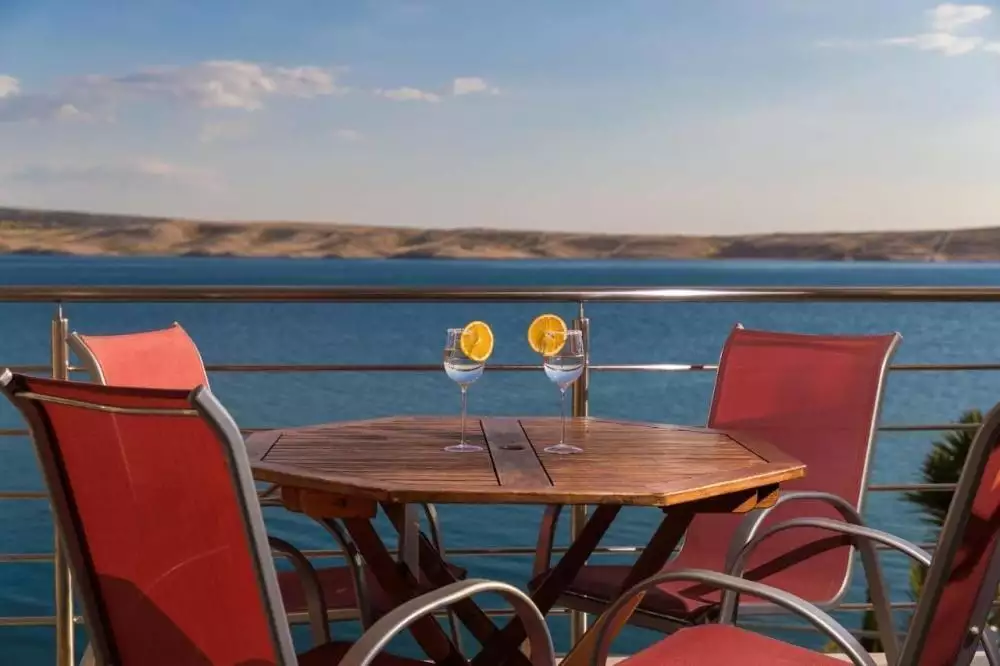 Hotels 593m² in Croatia, Novalja. Priced at 1400000€ rent photo-19