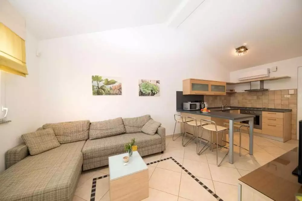 Hotels 593m² in Croatia, Novalja. Priced at 1400000€ rent photo-21