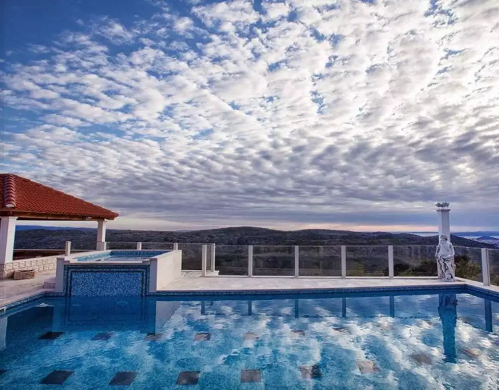 Villa 500m² in Croatia, Split. Priced at 1300000€ rent photo-2
