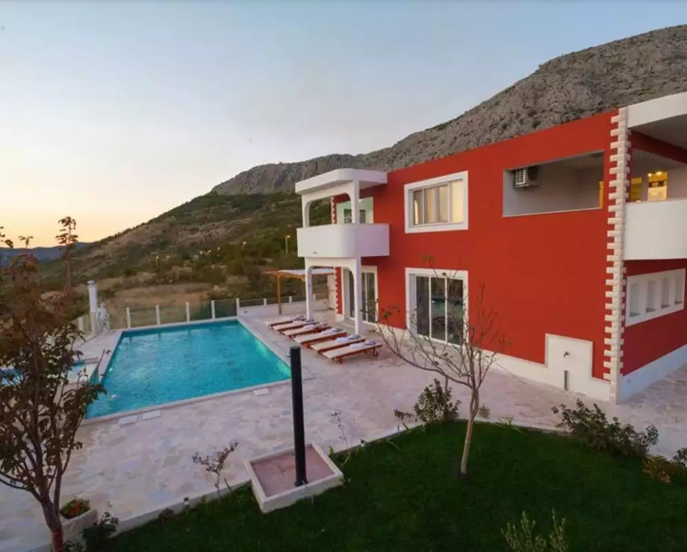 Villa 500m² in Croatia, Split. Priced at 1300000€ rent photo-11