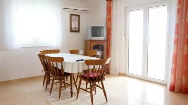 Hotels 570m² in Portugal, Tavira. Priced at 1150000€ rent photo-6