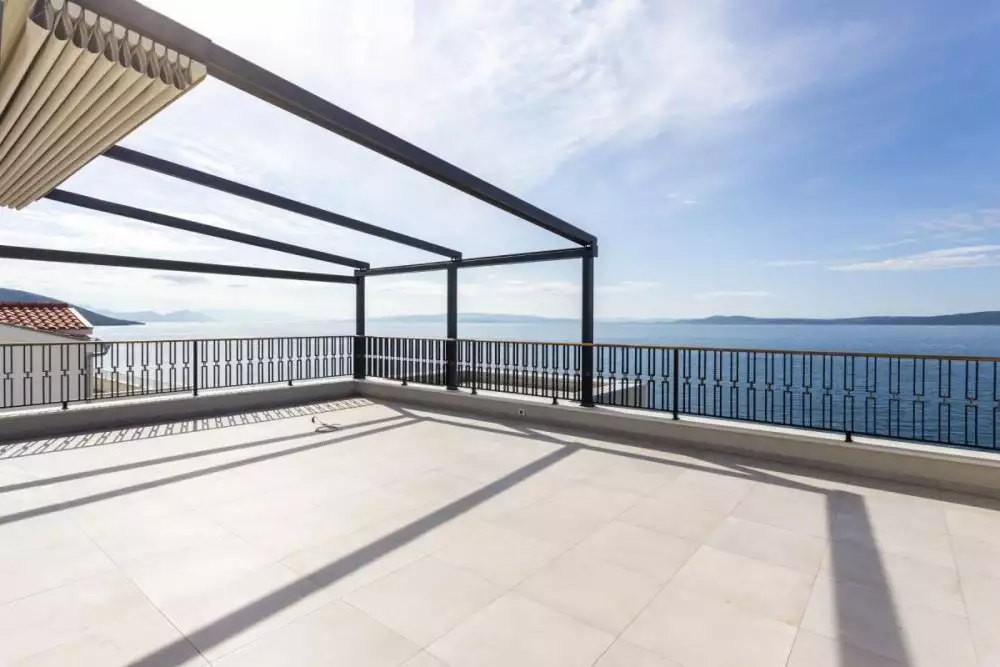 Villa 225m² in Croatia, Ciovo. Priced at 1550000€ rent photo-5
