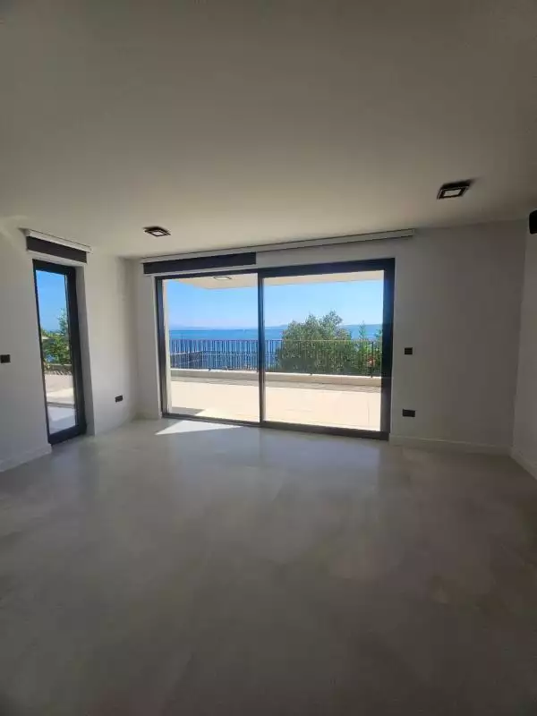Villa 225m² in Croatia, Ciovo. Priced at 1550000€ rent photo-19