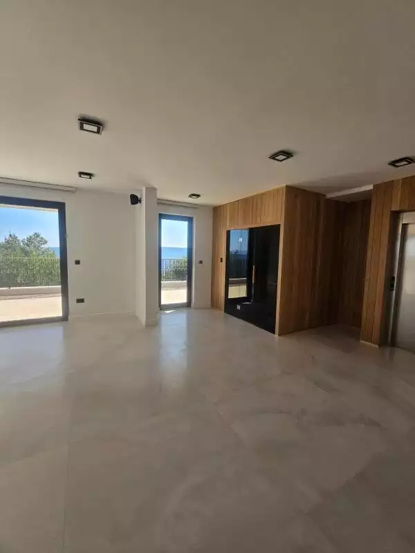 Villa 225m² in Croatia, Ciovo. Priced at 1550000€ rent photo-21