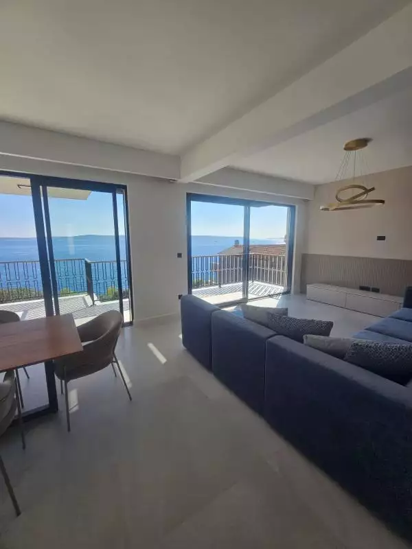 Villa 225m² in Croatia, Ciovo. Priced at 1550000€ rent photo-25