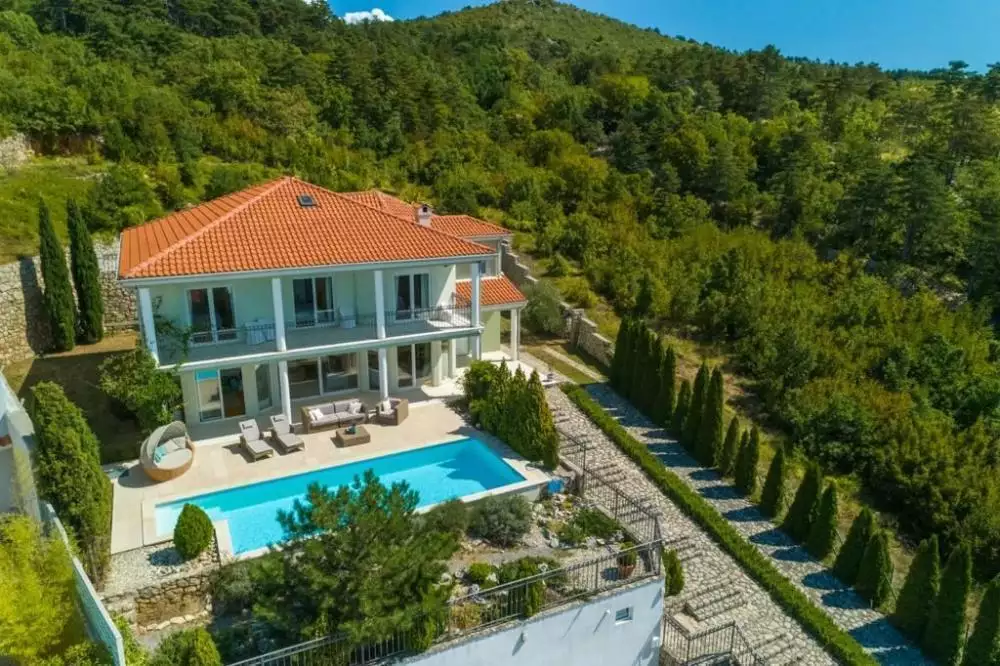 Villa 550m² in Croatia, Crikvenica. Priced at 1850000€ rent photo-5