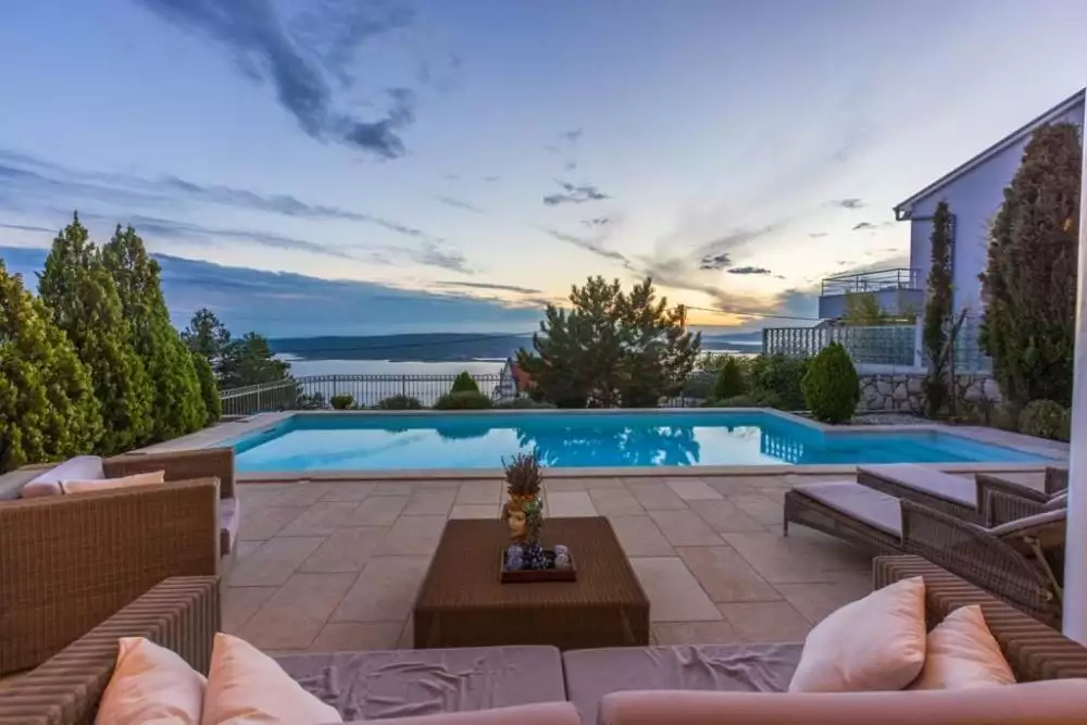 Villa 550m² in Croatia, Crikvenica. Priced at 1850000€ rent photo-8