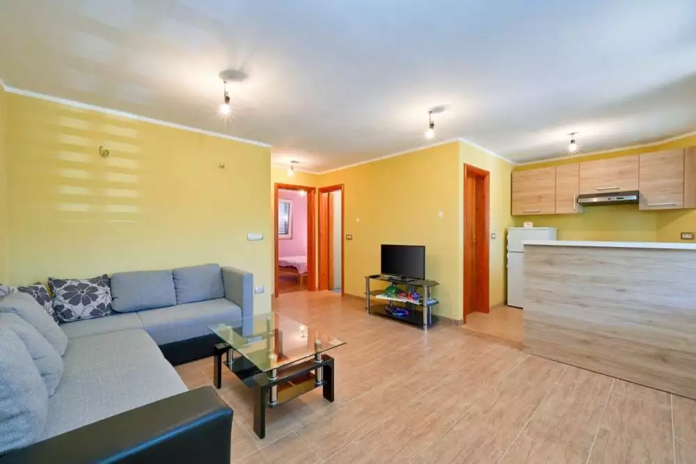 Hotels 160m² in Croatia, Malinska. Priced at 570000€ rent photo-11