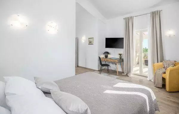 Villa 460m² in Croatia, Vodnjan. Priced at 2000000€ rent photo-19