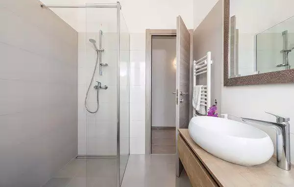 Villa 460m² in Croatia, Vodnjan. Priced at 2000000€ rent photo-22