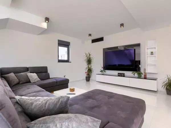 Villa 174m² in Croatia, Vodnjan. Priced at 750000€ rent photo-12