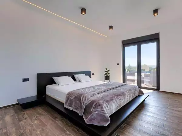 Villa 174m² in Croatia, Vodnjan. Priced at 750000€ rent photo-22