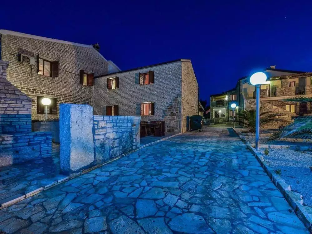 Hotels 500m² in Portugal, Tavira. Priced at 2300000€ rent photo-9