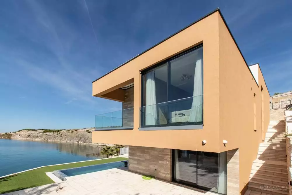 Villa 357m² in Croatia, Zadar. Priced at 2950000€ rent photo-3