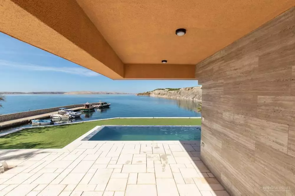 Villa 357m² in Croatia, Zadar. Priced at 2950000€ rent photo-5