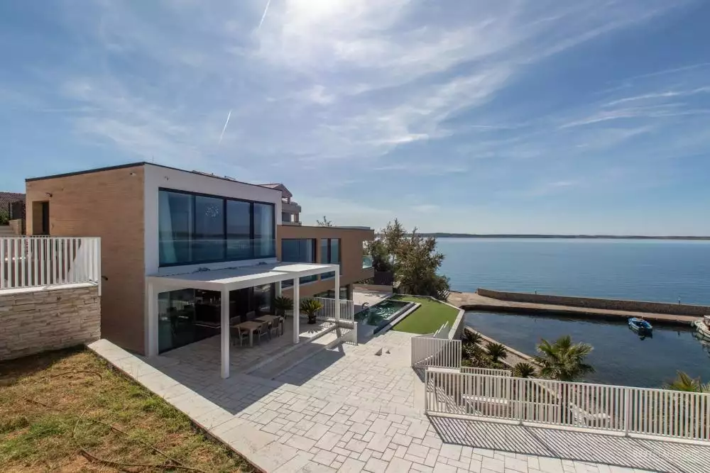 Villa 357m² in Croatia, Zadar. Priced at 2950000€ rent photo-7