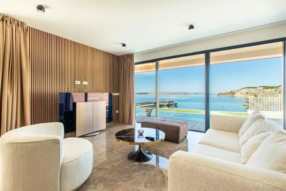 Villa 357m² in Croatia, Zadar. Priced at 2950000€ rent photo-18