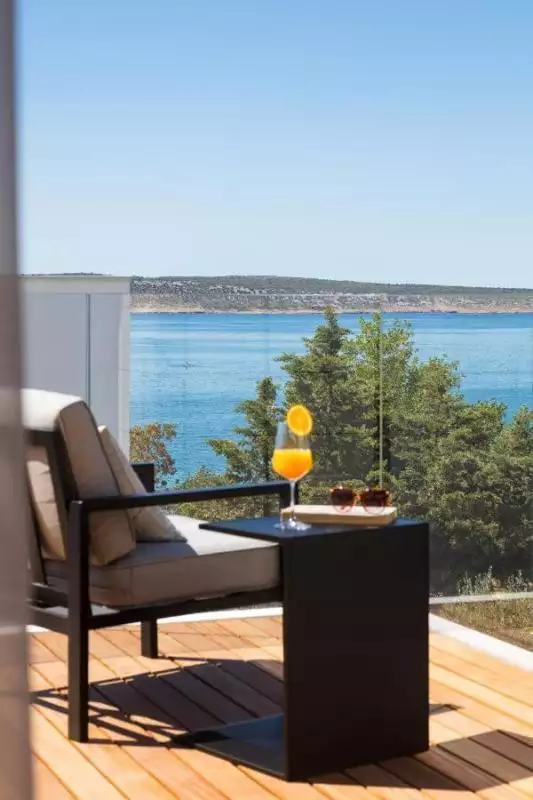 Villa 240m² in Croatia, Starigrad. Priced at 2850000€ rent photo-25