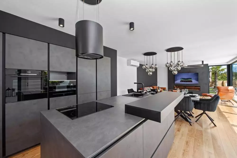 Villa 220m² in Croatia, Medulin. Priced at 1300000€ rent photo-9