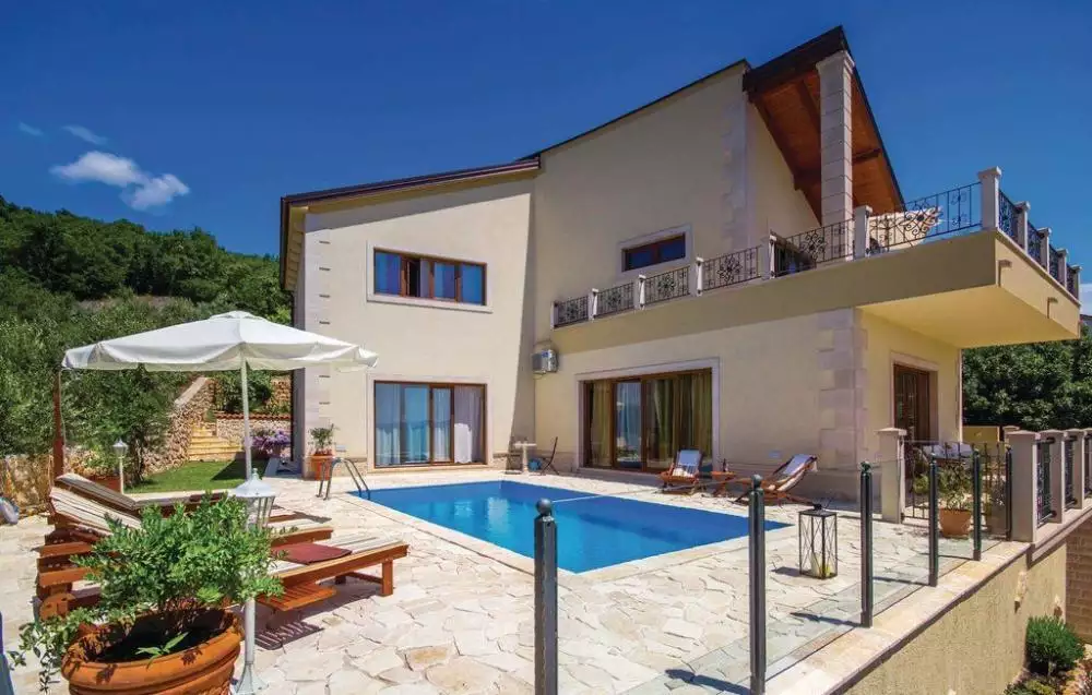 Villa 250m² in Croatia, Kostrena. Priced at 1350000€ rent photo-7
