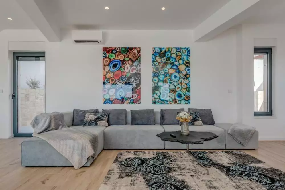 Villa 270m² in Croatia, Rogoznica. Priced at 1550000€ rent photo-12