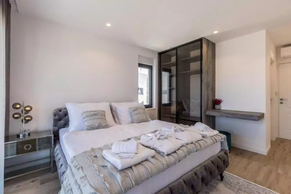 Villa 270m² in Croatia, Rogoznica. Priced at 1550000€ rent photo-13