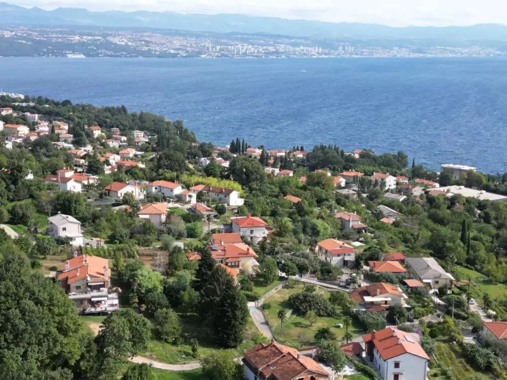 Hotels 700m² in Croatia, Lovran. Priced at 3700000€ rent photo-4