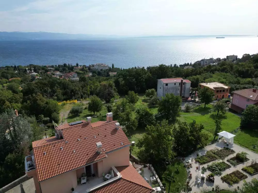 Hotels 700m² in Croatia, Lovran. Priced at 3700000€ rent photo-7