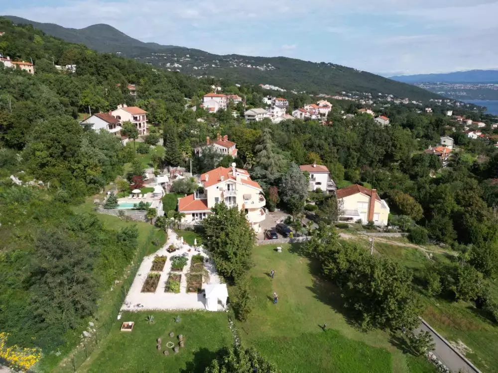 Hotels 700m² in Croatia, Lovran. Priced at 3700000€ rent photo-16