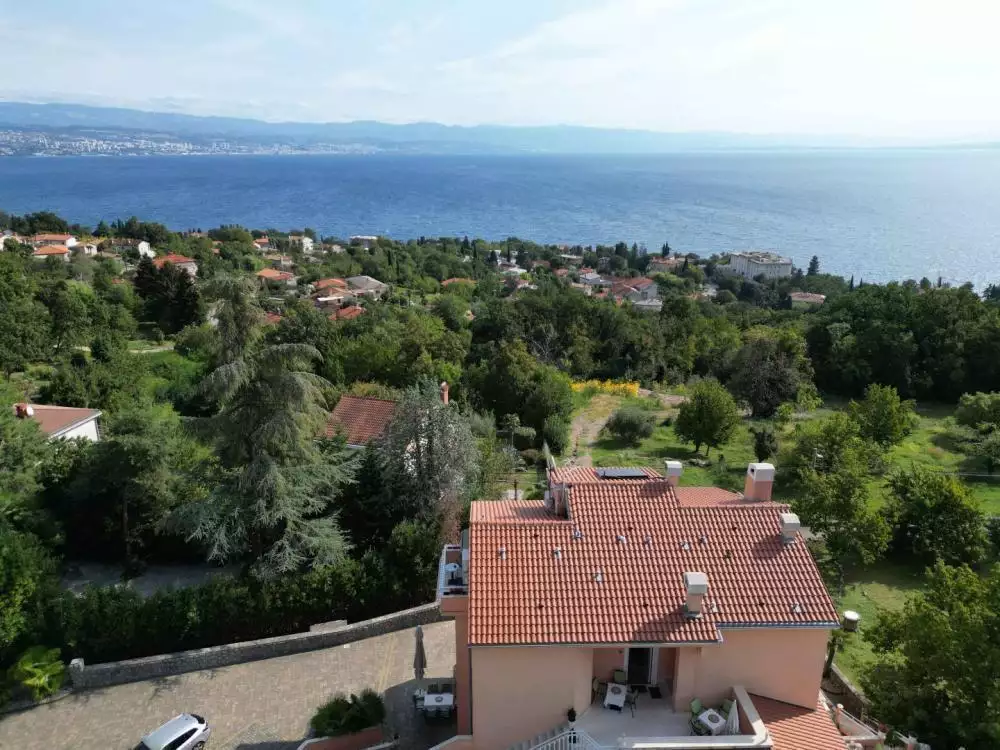 Hotels 700m² in Croatia, Lovran. Priced at 3700000€ rent photo-17
