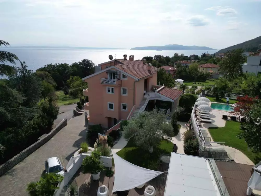 Hotels 700m² in Croatia, Lovran. Priced at 3700000€ rent photo-18