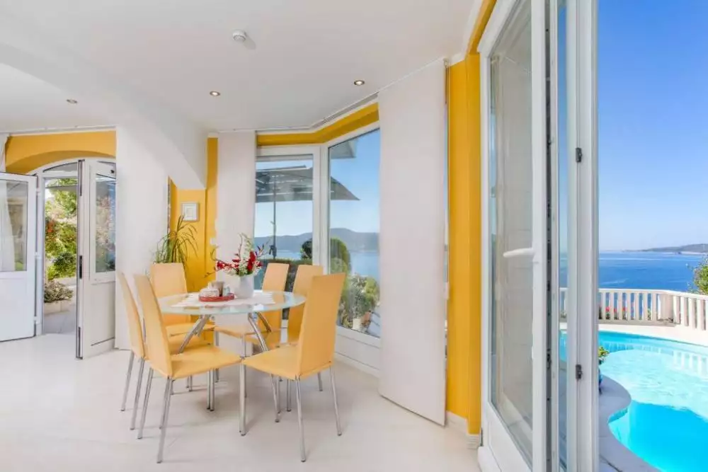 Villa 250m² in Croatia, Dubrovnik. Priced at 4000000€ rent photo-6