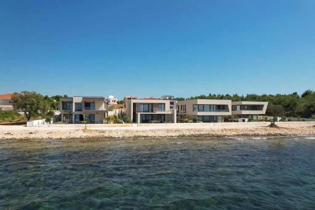 Villa 313m² in Croatia, Zadar. Priced at 2250000€ rent photo-2