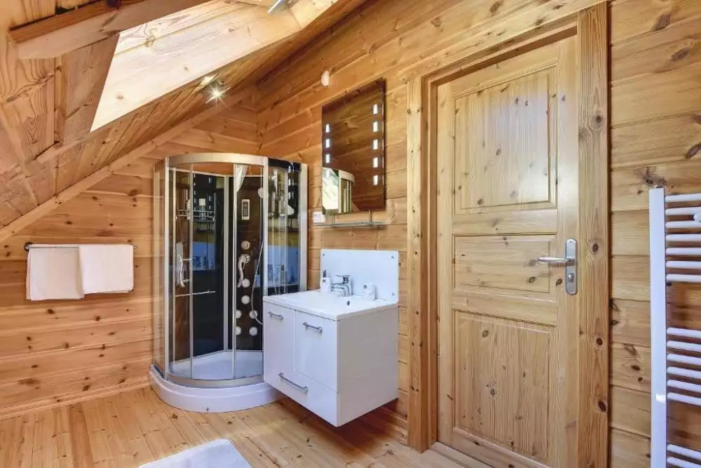 Villa 150m² in Croatia, Mrkopalj. Priced at 550000€ rent photo-8