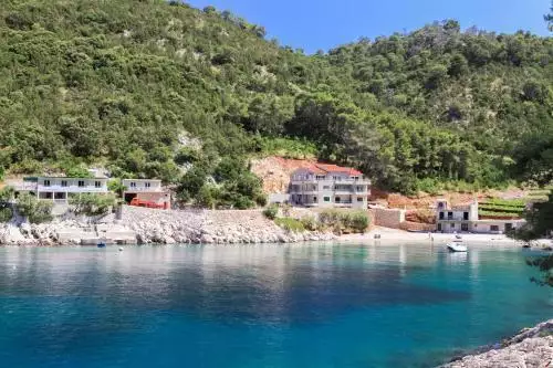 Hotels 694m² in Croatia, Hvar. Priced at 2200000€ rent photo-3