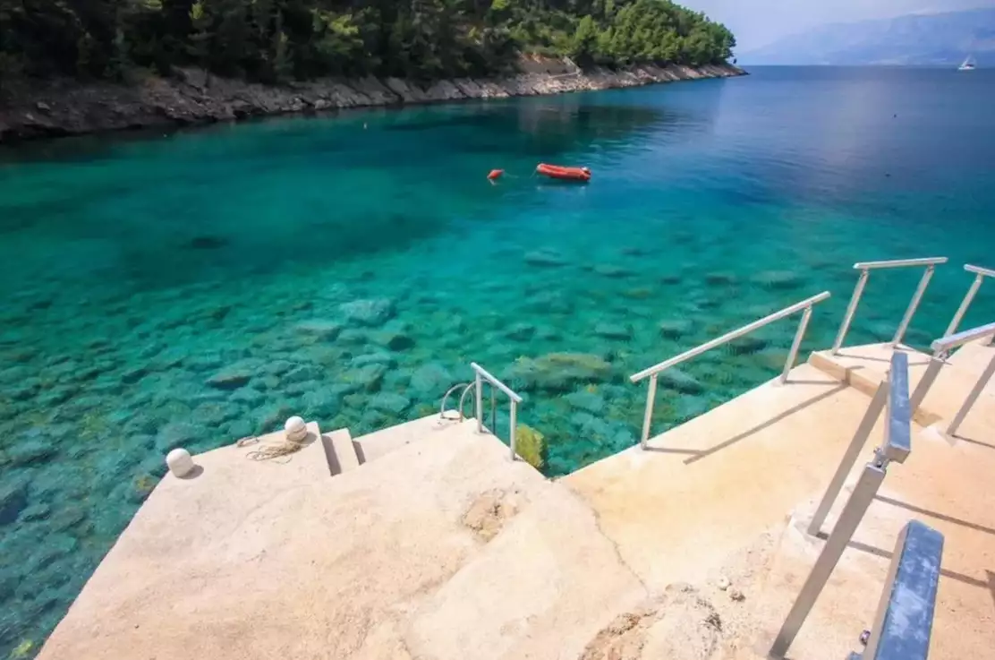 Hotels 694m² in Croatia, Hvar. Priced at 2200000€ rent photo-4