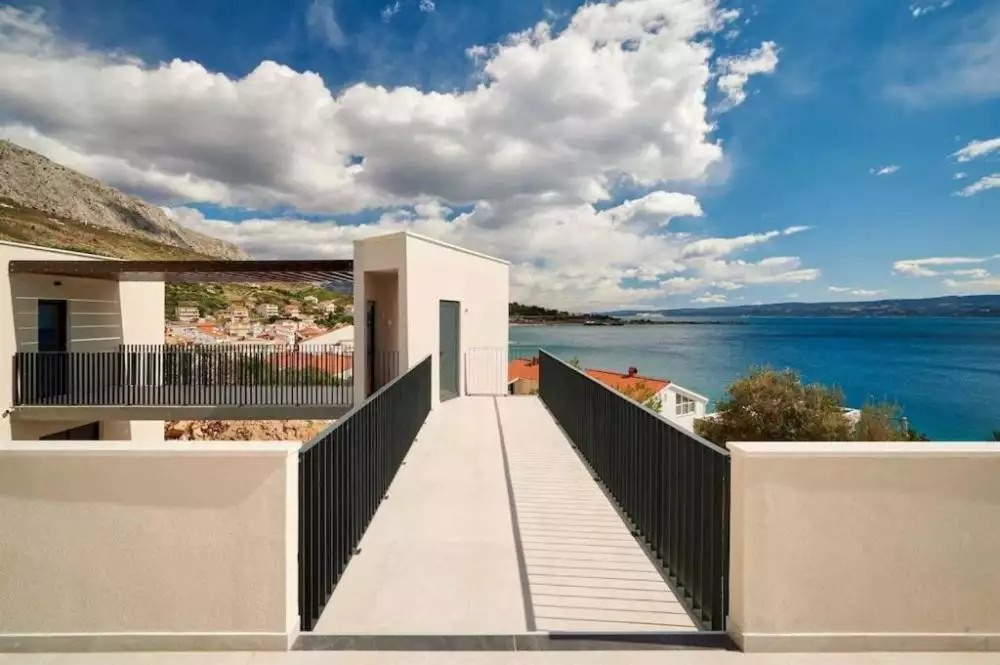 Villa 250m² in Croatia, Omis. Priced at 1700000€ rent photo-8