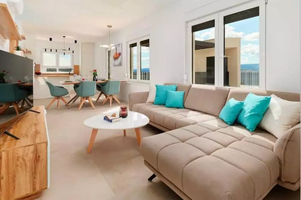 Villa 250m² in Croatia, Omis. Priced at 1700000€ rent photo-14