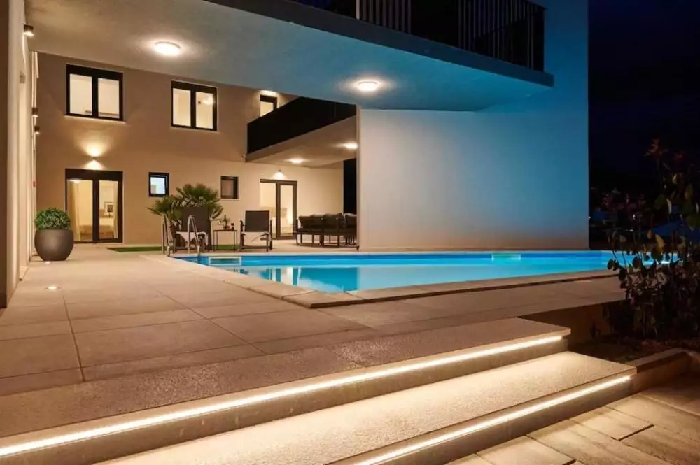 Villa 250m² in Croatia, Omis. Priced at 1700000€ rent photo-17