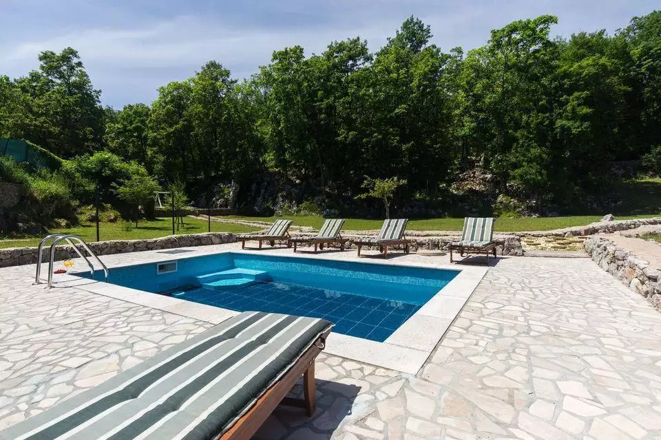 Villa 564m² in Croatia, Veprinac. Priced at 1250000€ rent photo-12