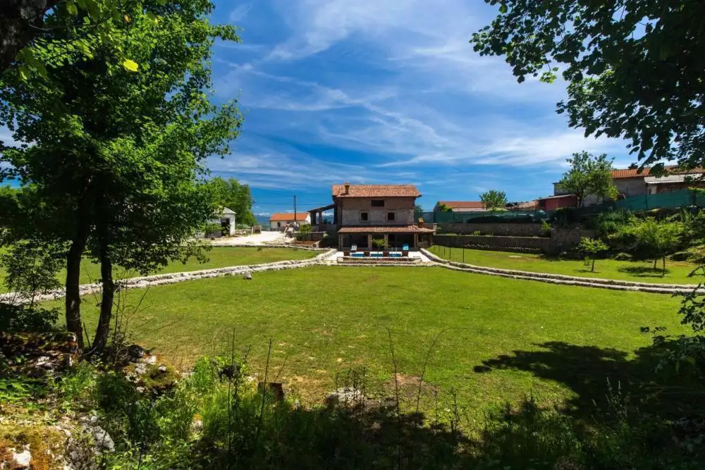Villa 564m² in Croatia, Veprinac. Priced at 1250000€ rent photo-25