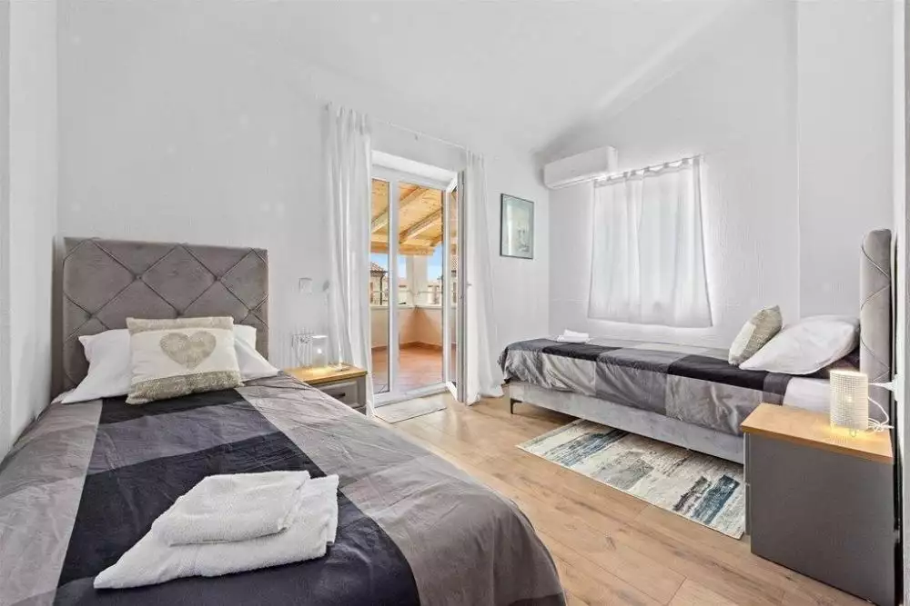 Villa 170m² in Croatia, Svetvincenat. Priced at 570000€ rent photo-7