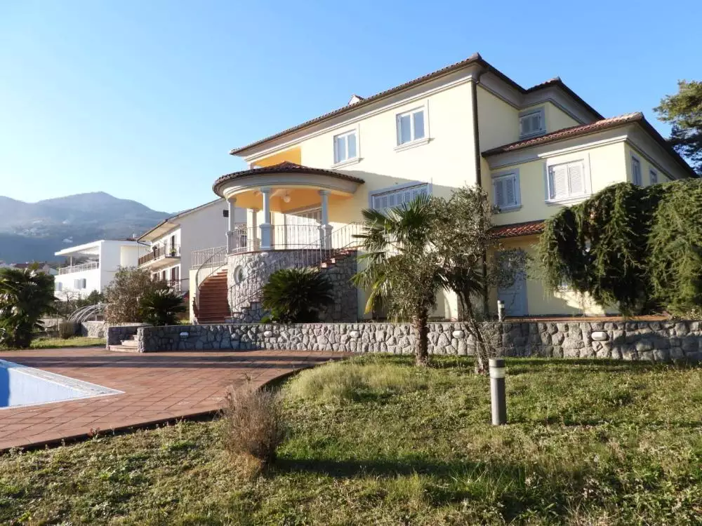 Villa 505m² in Croatia, Pobri. Priced at 2500000€ rent photo-25
