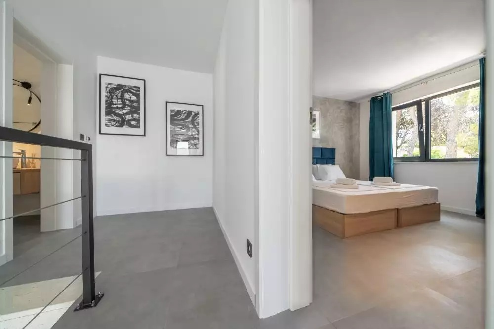 Villa 314m² in Croatia, Sumartin. Priced at 1900000€ rent photo-19