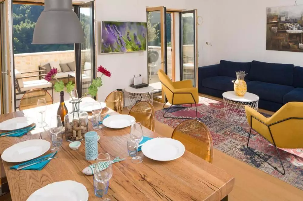 Villa 250m² in Croatia, Hvar. Priced at 800000€ rent photo-9