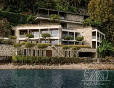 Buy in Croatia for 9000000€