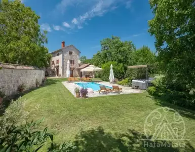 Buy in Croatia for 2300000€