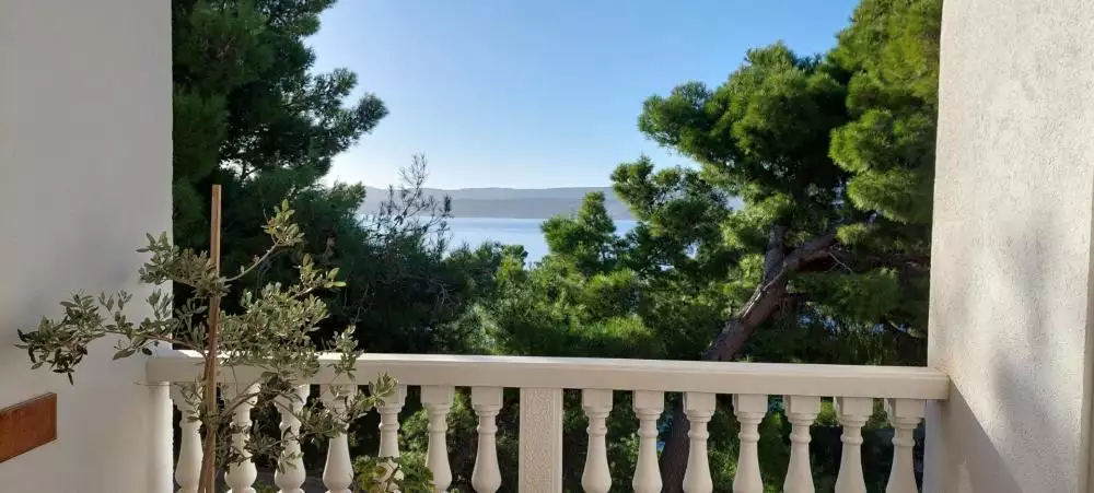 Hotels 364m² in Croatia, Omis. Priced at 750000€ rent photo-2