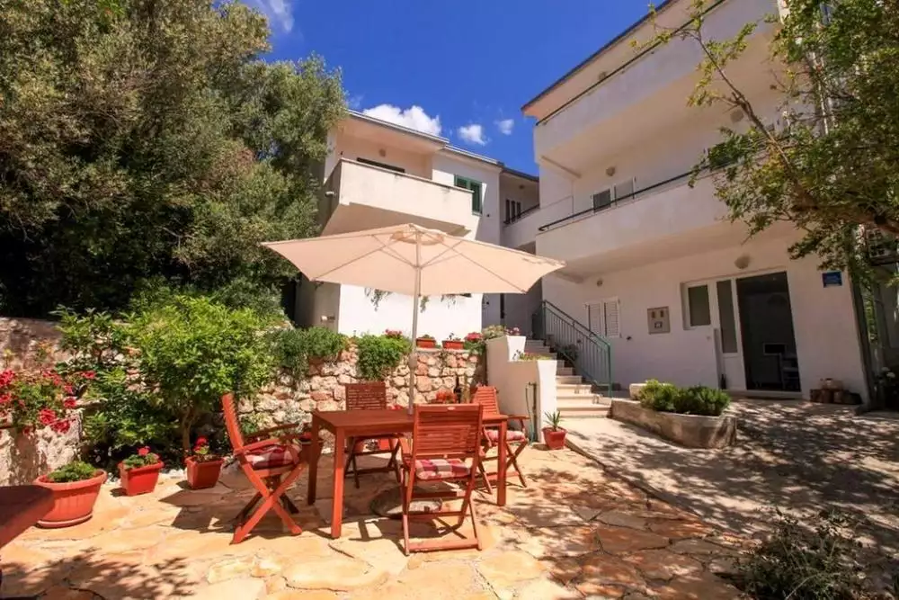 Hotels 286m² in Croatia, Igrane. Priced at 750000€ rent photo-16