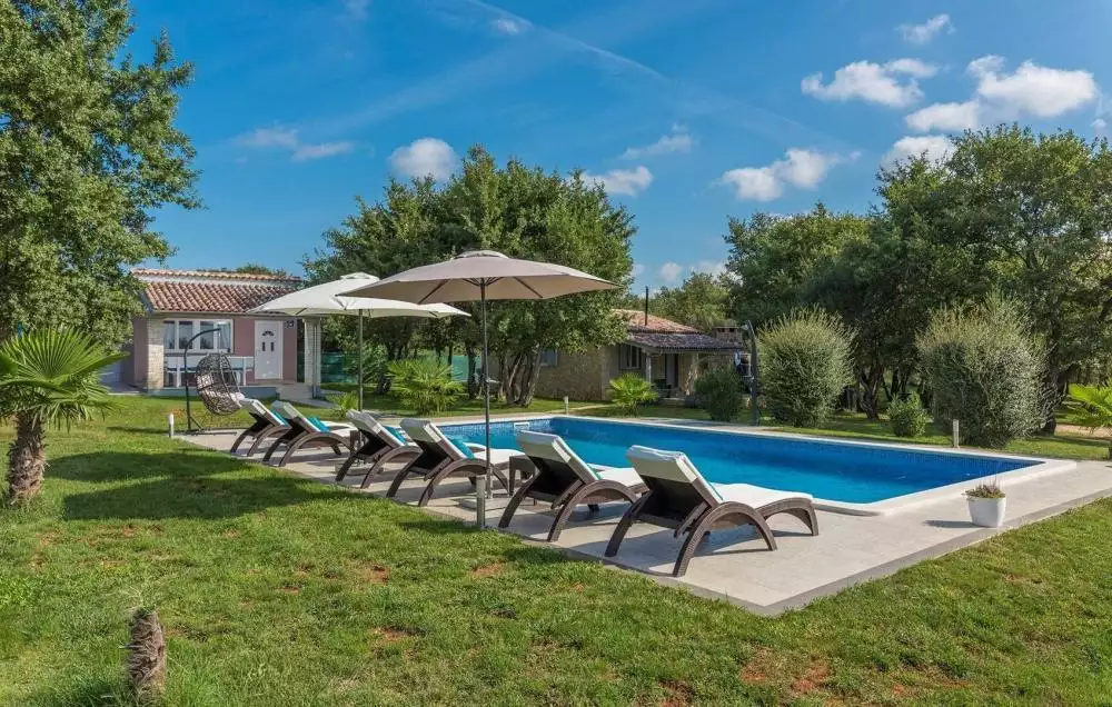 Villa 115m² in Croatia, Rovinj. Priced at 758000€ rent photo-7